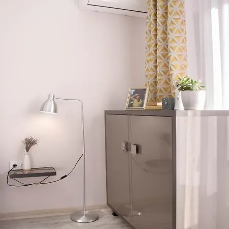 3-room Avalon