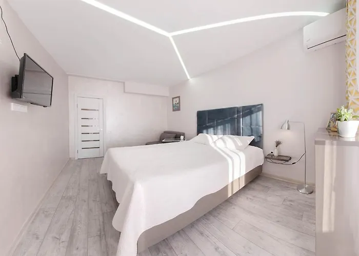 3-room Avalon Apartamento Leópolis